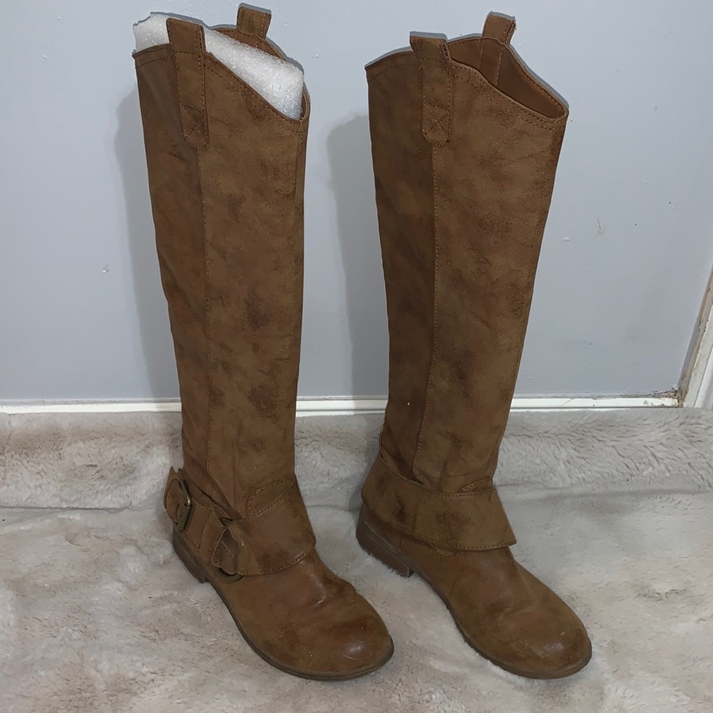 Frye Boot Look A-likes! Size 5.5, Target.